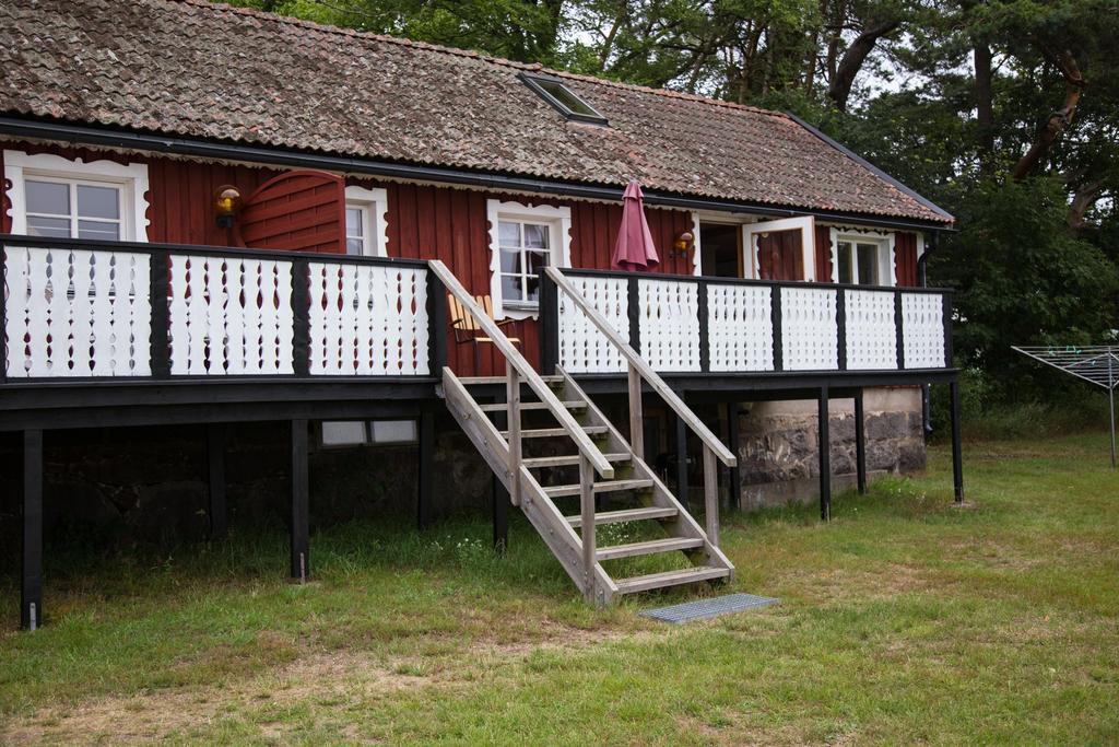 Lantluft Hotell Gullholma Exteriör bild