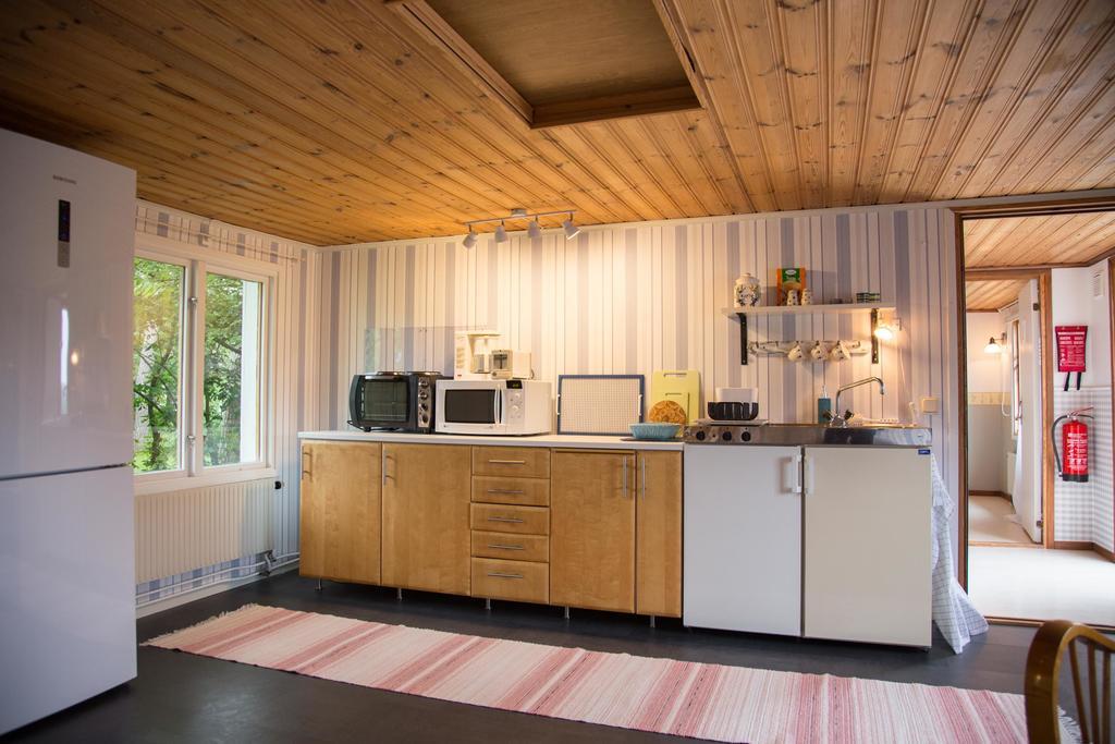 Lantluft Hotell Gullholma Exteriör bild